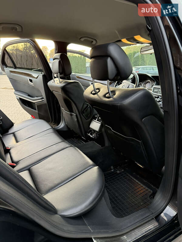 Седан Mercedes-Benz E-Class 2011 в Чернівцях фото 21 Седан Mercedes-Benz E-Class 2011 в Чернівцях
