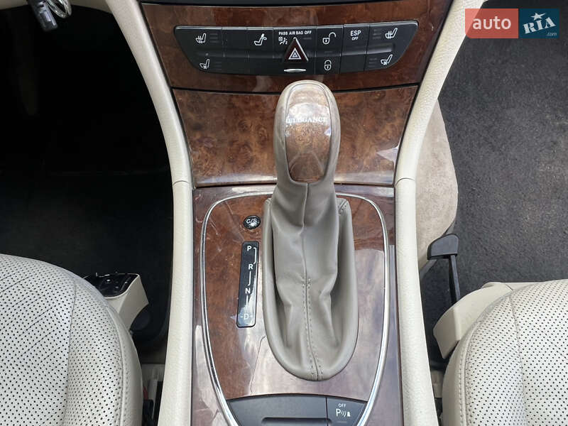 Седан Mercedes-Benz E-Class 2005 в Киеве фото 24 Седан Mercedes-Benz E-Class 2005 в Киеве