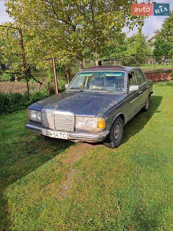 Седан Mercedes-Benz E-Class 1981 в Львові фото 8 Седан Mercedes-Benz E-Class 1981 в Львові