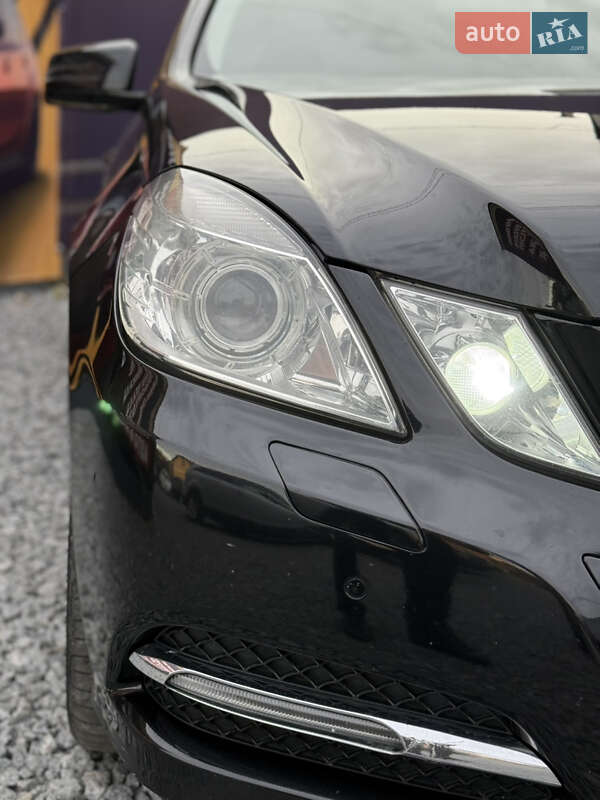 Седан Mercedes-Benz E-Class 2012 в Стрые