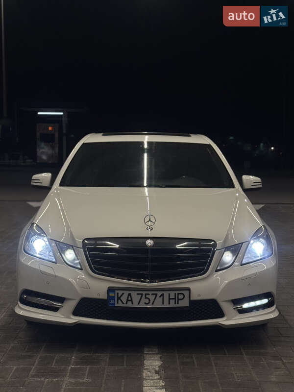 Mercedes-Benz E-Class 2012