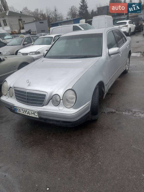 Седан Mercedes-Benz E-Class 2000 в Житомире фото 6 Седан Mercedes-Benz E-Class 2000 в Житомире
