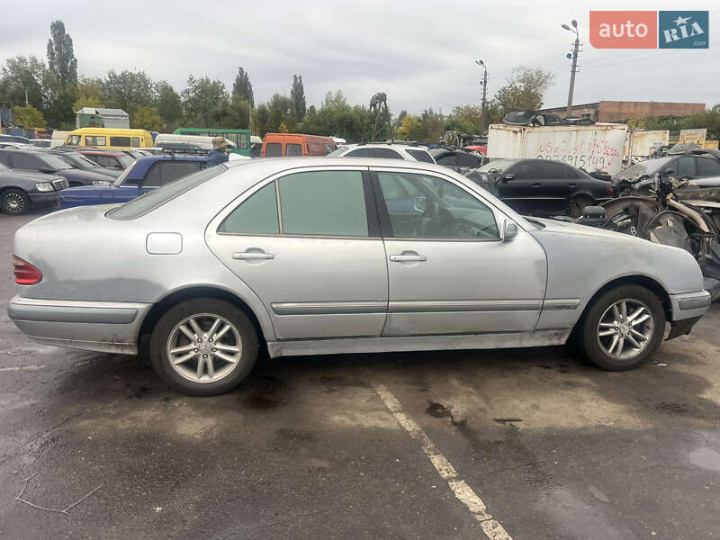 Седан Mercedes-Benz E-Class 2000 в Житомире фото 7 Седан Mercedes-Benz E-Class 2000 в Житомире