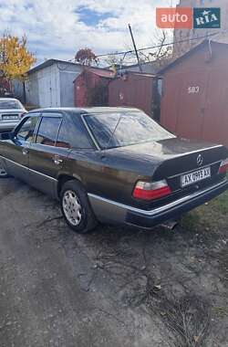 Седан Mercedes-Benz E-Class 1992 в Харькове