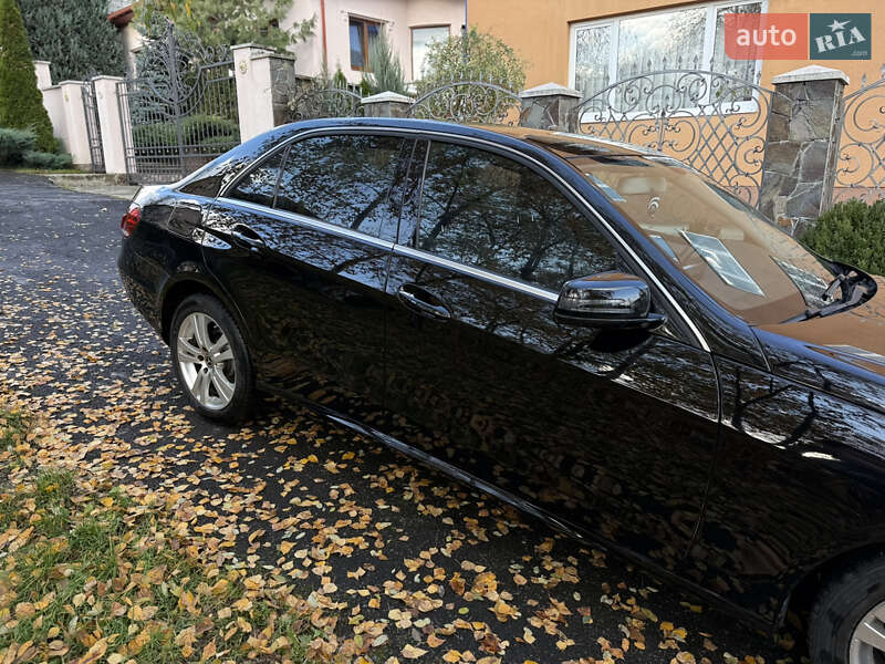 Седан Mercedes-Benz E-Class 2015 в Іршаві