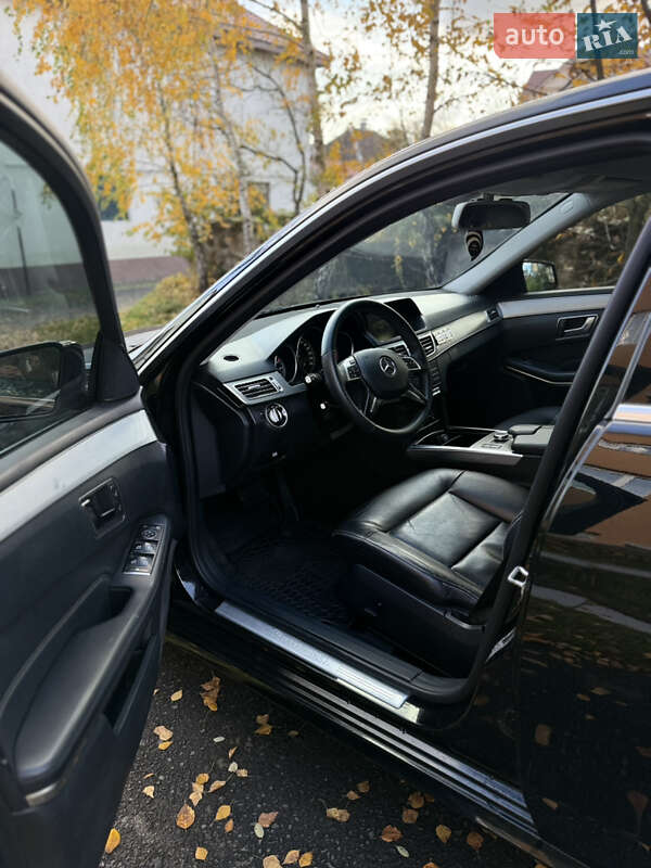 Седан Mercedes-Benz E-Class 2015 в Іршаві