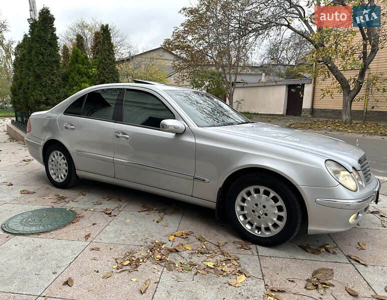Седан Mercedes-Benz E-Class 2002 в Одессе