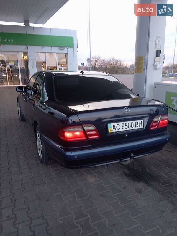 Седан Mercedes-Benz E-Class 2001 в Луцке фото 2 Седан Mercedes-Benz E-Class 2001 в Луцке