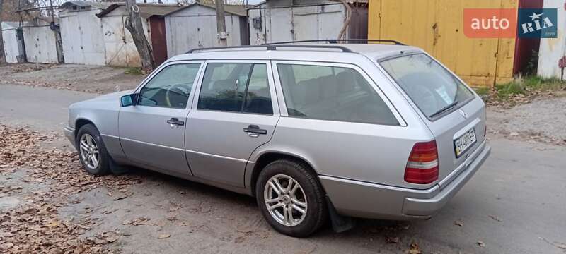 Універсал Mercedes-Benz E-Class 1993 в Одесі фото 4 Універсал Mercedes-Benz E-Class 1993 в Одесі