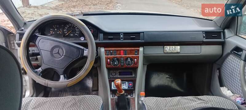 Універсал Mercedes-Benz E-Class 1993 в Одесі фото 17 Універсал Mercedes-Benz E-Class 1993 в Одесі