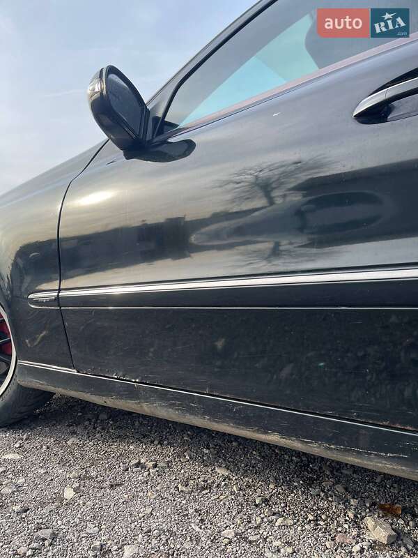 Седан Mercedes-Benz E-Class 2002 в Ужгороде