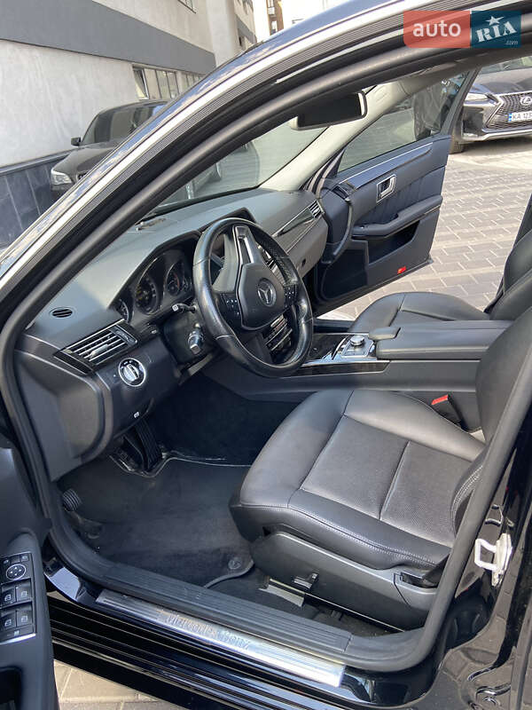 Седан Mercedes-Benz E-Class 2012 в Києві фото 13 Седан Mercedes-Benz E-Class 2012 в Києві