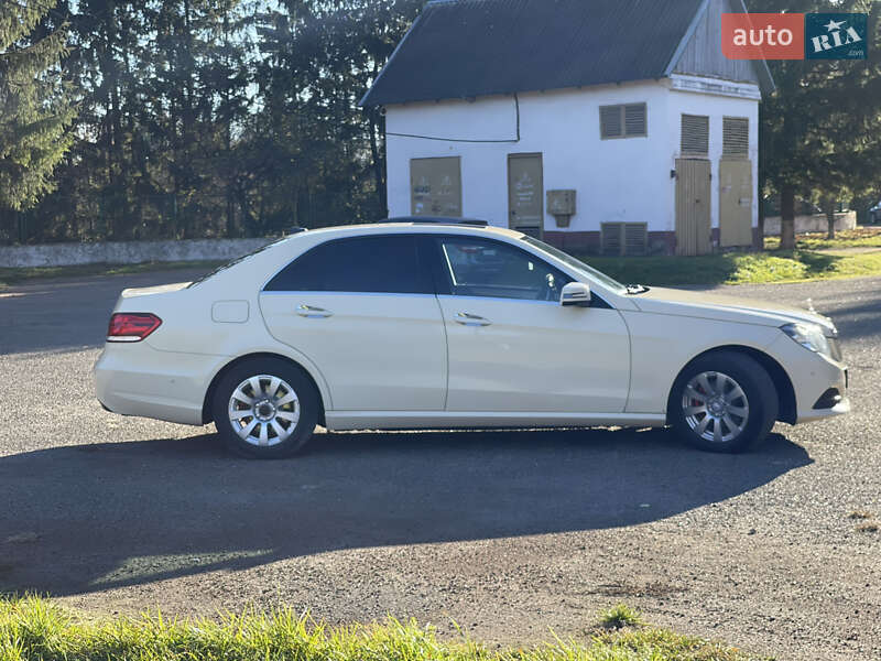 Седан Mercedes-Benz E-Class 2014 в Бурштині