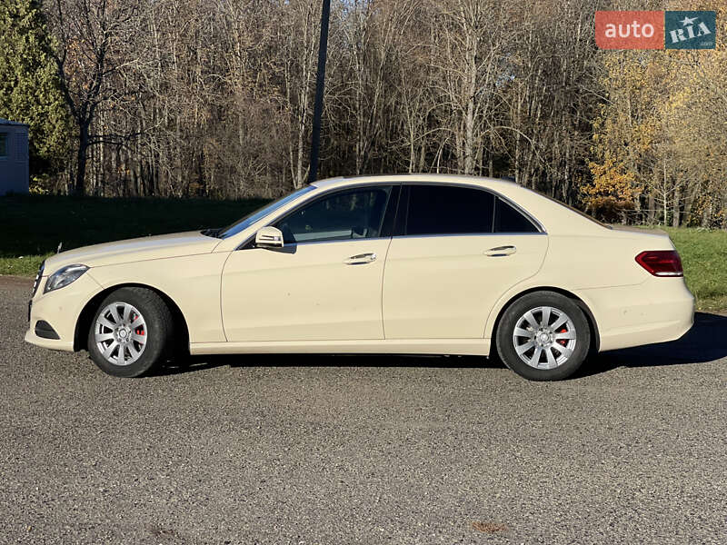 Седан Mercedes-Benz E-Class 2014 в Бурштині