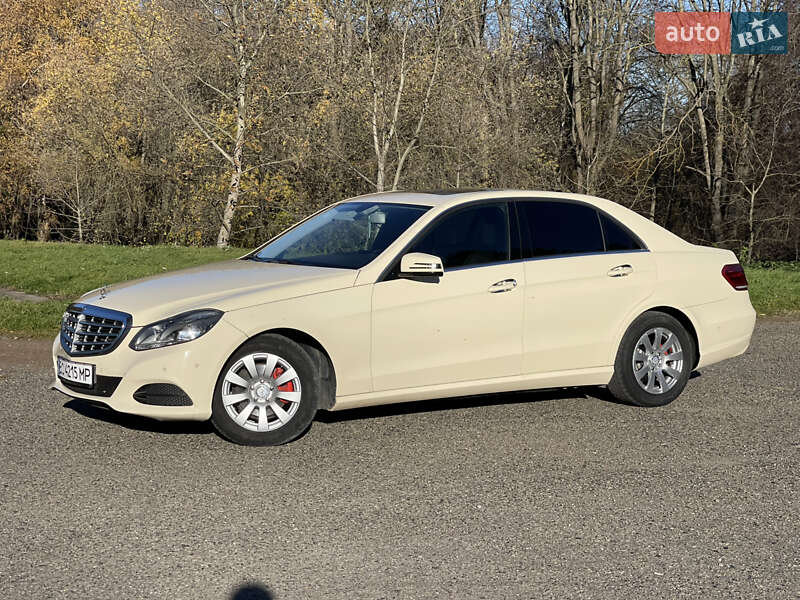 Седан Mercedes-Benz E-Class 2014 в Бурштині