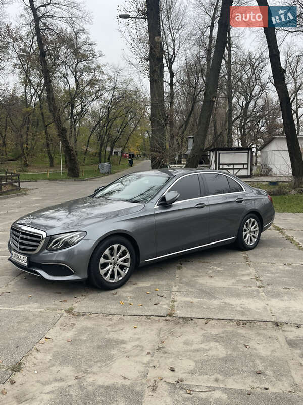 Mercedes-Benz E-Class 2017