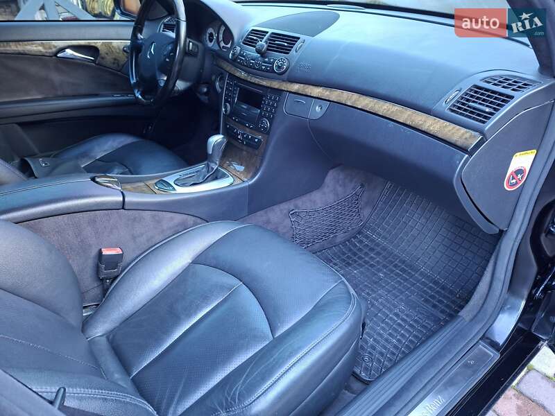 Седан Mercedes-Benz E-Class 2006 в Ивано-Франковске