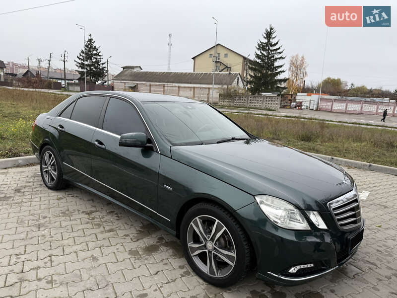 Седан Mercedes-Benz E-Class 2009 в Вінниці