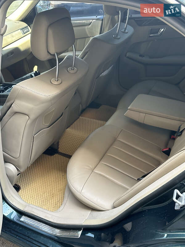 Седан Mercedes-Benz E-Class 2009 в Вінниці