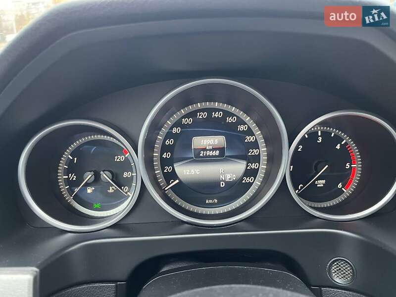 Универсал Mercedes-Benz E-Class 2015 в Киеве фото 19 Универсал Mercedes-Benz E-Class 2015 в Киеве