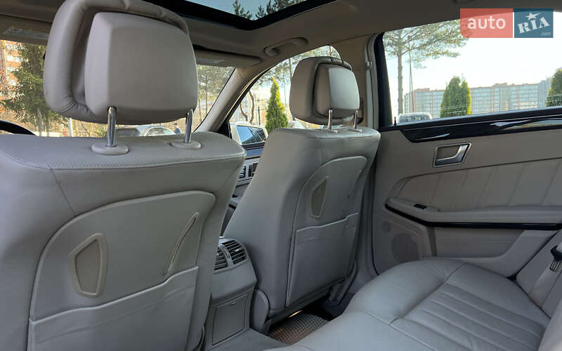Седан Mercedes-Benz E-Class 2014 в Львові