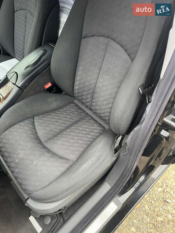 Седан Mercedes-Benz E-Class 2004 в Збараже