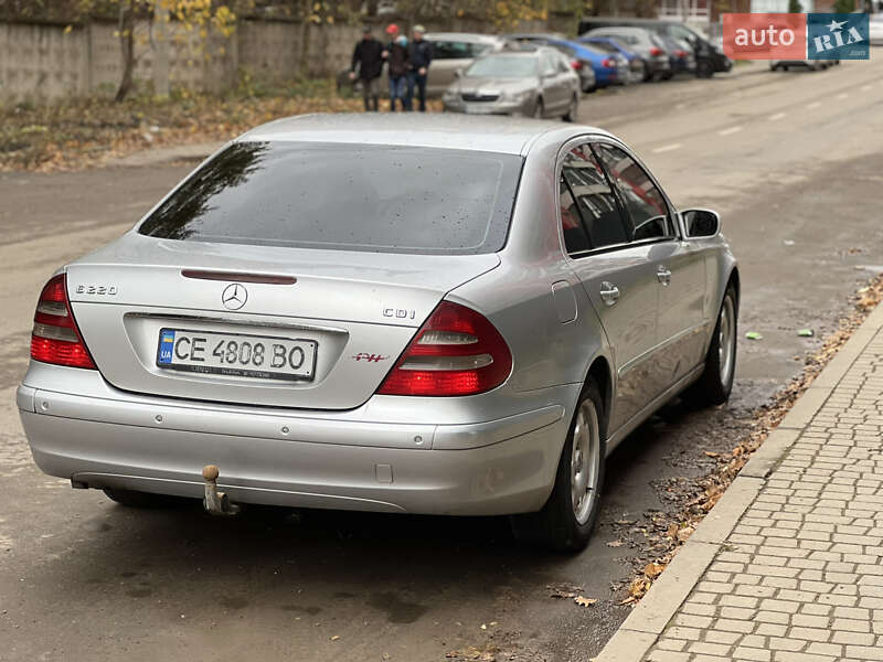 Седан Mercedes-Benz E-Class 2002 в Черновцах