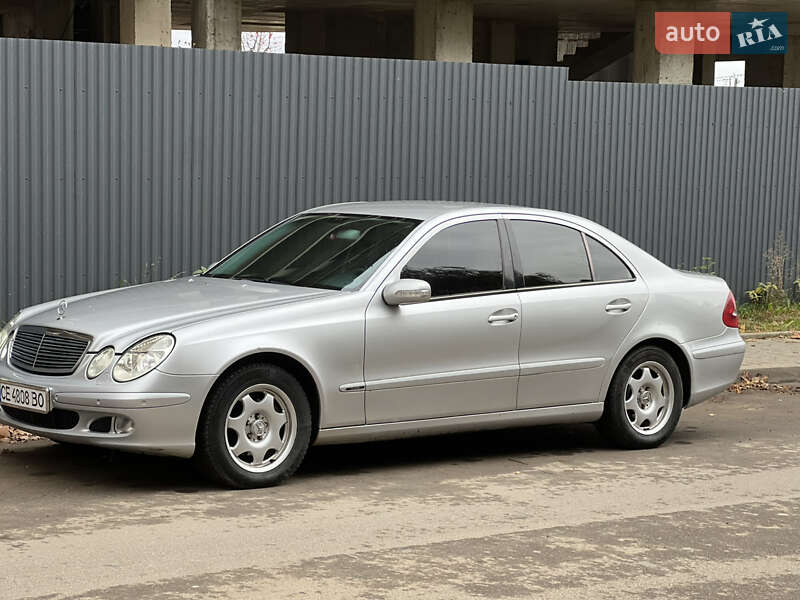 Седан Mercedes-Benz E-Class 2002 в Черновцах