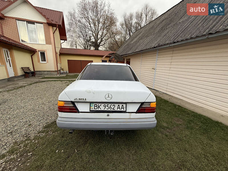 Седан Mercedes-Benz E-Class 1988 в Калуше фото 4 Седан Mercedes-Benz E-Class 1988 в Калуше