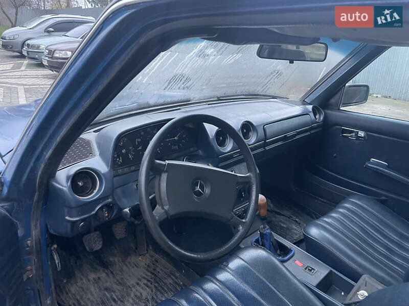 Седан Mercedes-Benz E-Class 1983 в Черновцах фото 8 Седан Mercedes-Benz E-Class 1983 в Черновцах