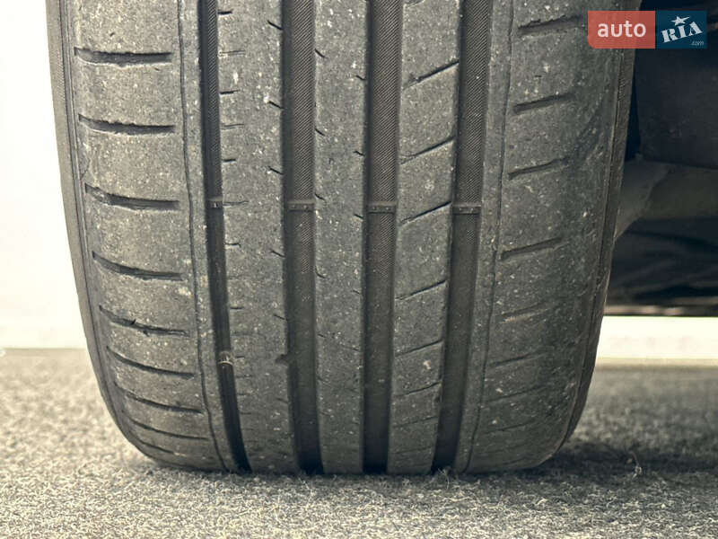 Седан Mercedes-Benz E-Class 2011 в Калуше