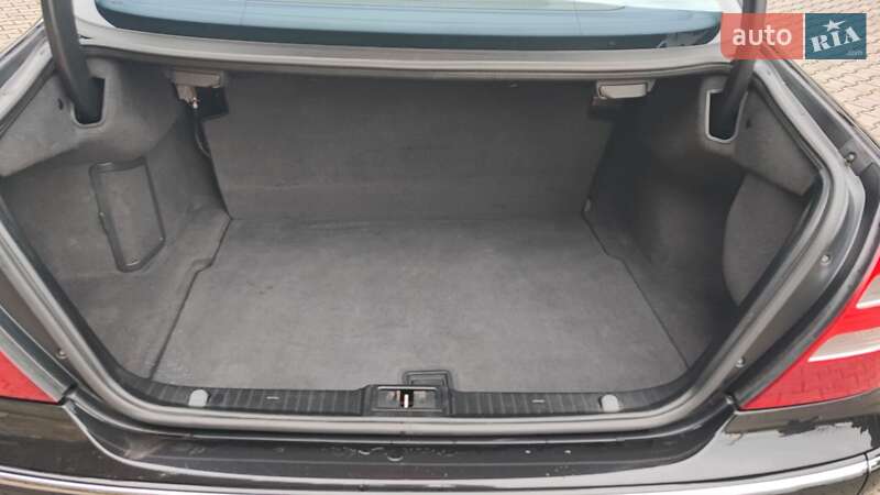 Седан Mercedes-Benz E-Class 2004 в Івано-Франківську