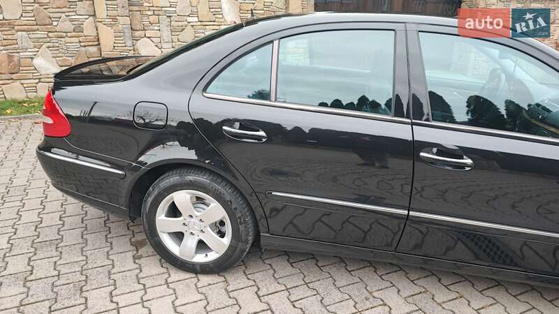 Седан Mercedes-Benz E-Class 2004 в Івано-Франківську