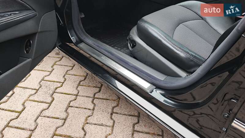 Седан Mercedes-Benz E-Class 2004 в Івано-Франківську