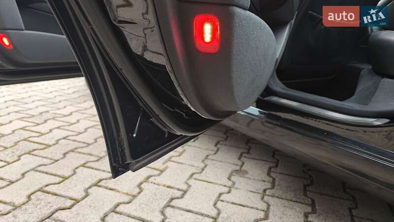 Седан Mercedes-Benz E-Class 2004 в Івано-Франківську