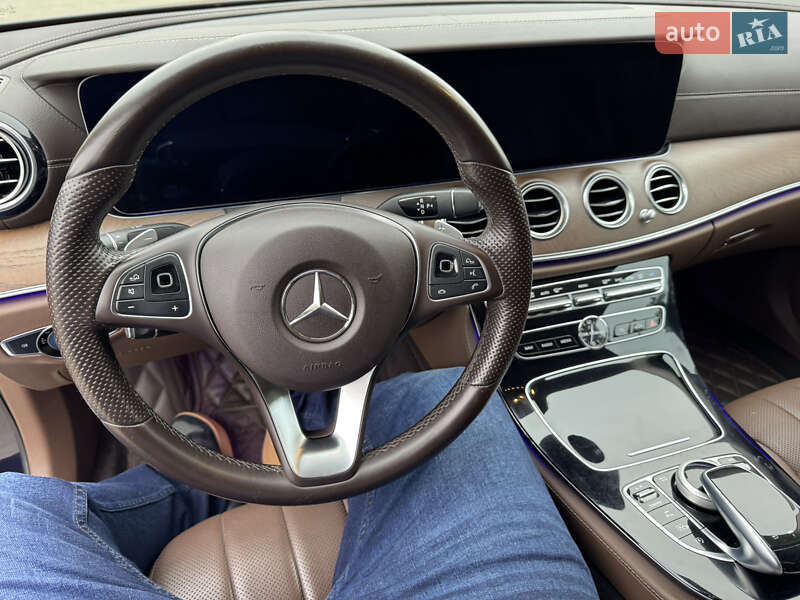 Седан Mercedes-Benz E-Class 2017 в Киеве фото 16 Седан Mercedes-Benz E-Class 2017 в Киеве