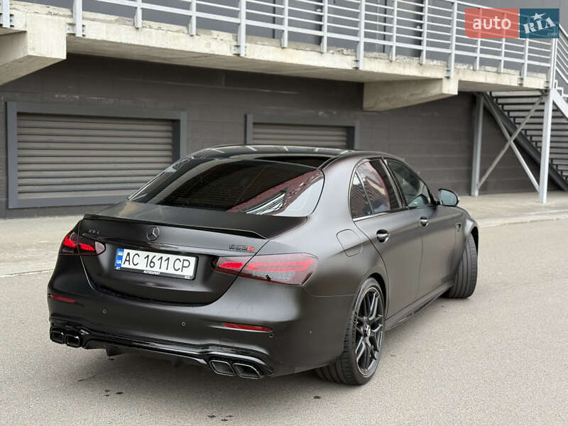 Седан Mercedes-Benz E-Class 2021 в Киеве