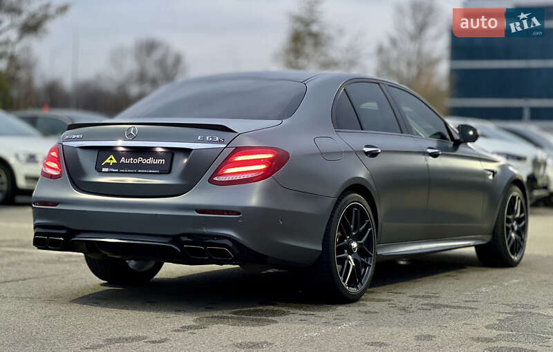 Седан Mercedes-Benz E-Class 2019 в Киеве