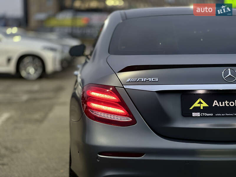 Седан Mercedes-Benz E-Class 2019 в Киеве