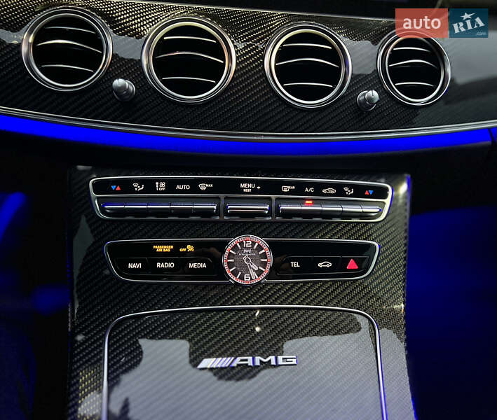 Седан Mercedes-Benz E-Class 2019 в Киеве