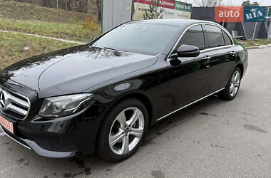 Седан Mercedes-Benz E-Class 2017 в Києві