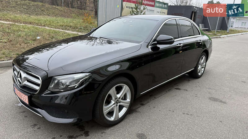Седан Mercedes-Benz E-Class 2017 в Киеве фото Седан Mercedes-Benz E-Class 2017 в Киеве