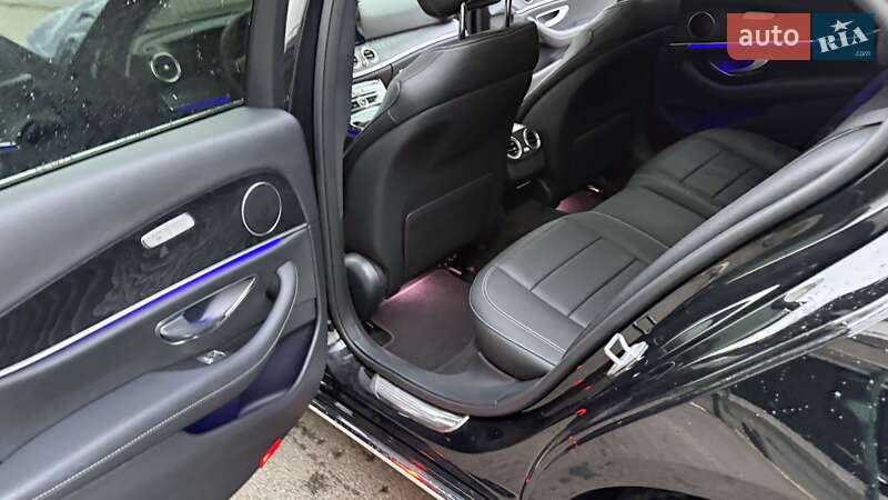 Седан Mercedes-Benz E-Class 2017 в Киеве фото 25 Седан Mercedes-Benz E-Class 2017 в Киеве