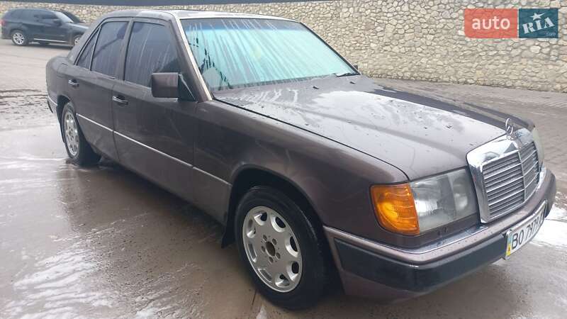Седан Mercedes-Benz E-Class 1992 в Тернополі фото 7 Седан Mercedes-Benz E-Class 1992 в Тернополі