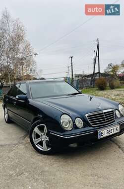 Седан Mercedes-Benz E-Class 2000 в Запорожье