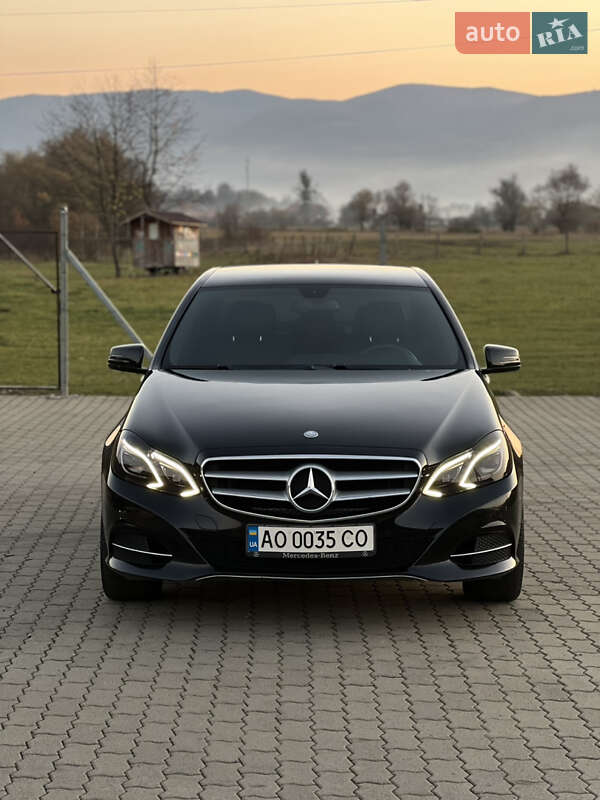 Седан Mercedes-Benz E-Class 2014 в Сваляві фото 47 Седан Mercedes-Benz E-Class 2014 в Сваляві