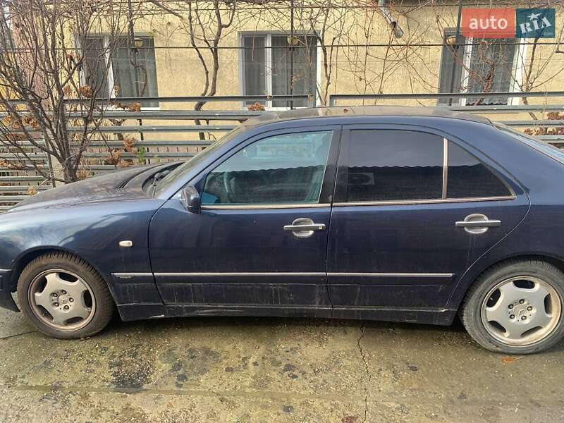 Седан Mercedes-Benz E-Class 1996 в Измаиле фото 5 Седан Mercedes-Benz E-Class 1996 в Измаиле