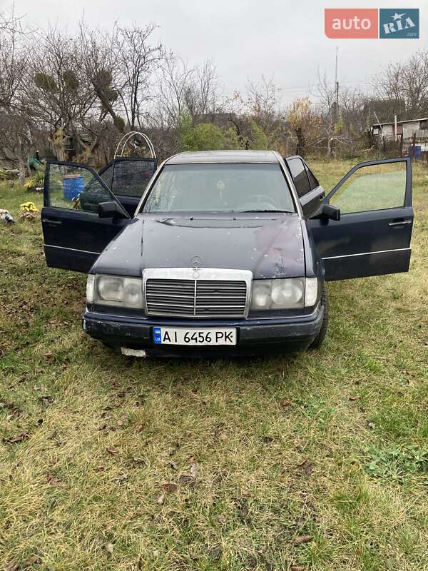 Mercedes-Benz E-Class 1989