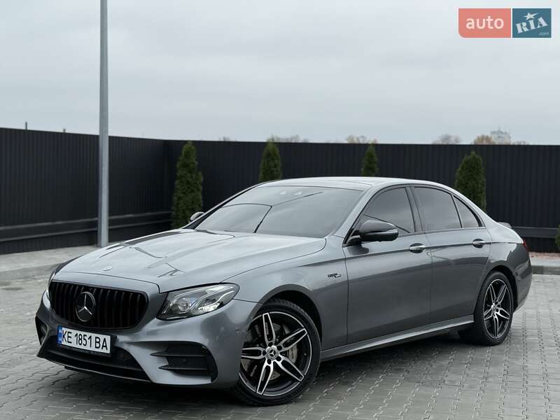 Седан Mercedes-Benz E-Class 2018 в Днепре