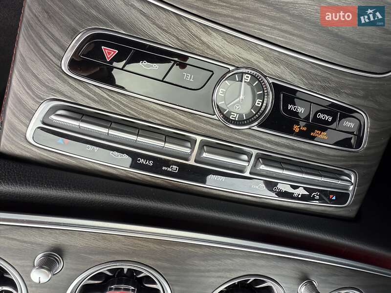 Седан Mercedes-Benz E-Class 2018 в Днепре